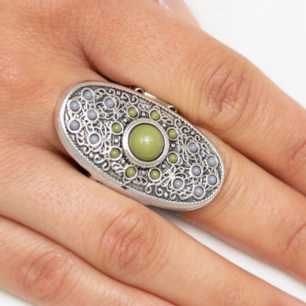 NWT Solar Plexus green and grey stretch ring
